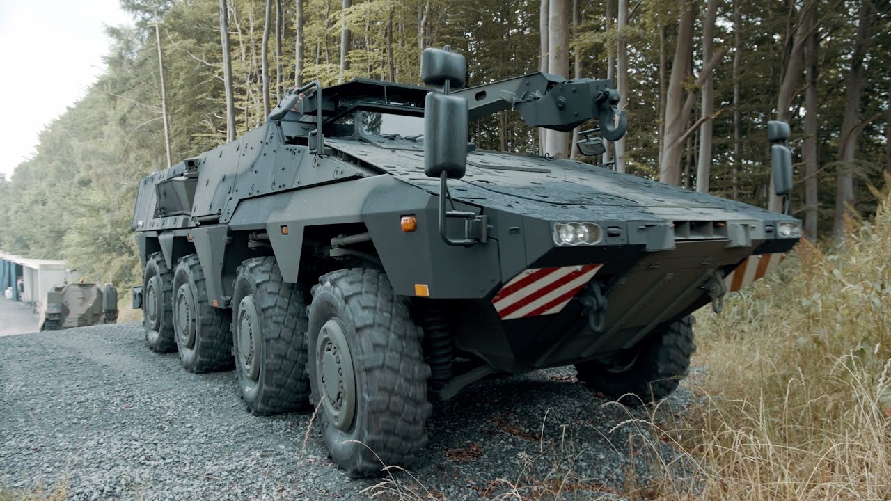 FFG: Armoured Recovery Module (ARM) for Boxer in operation