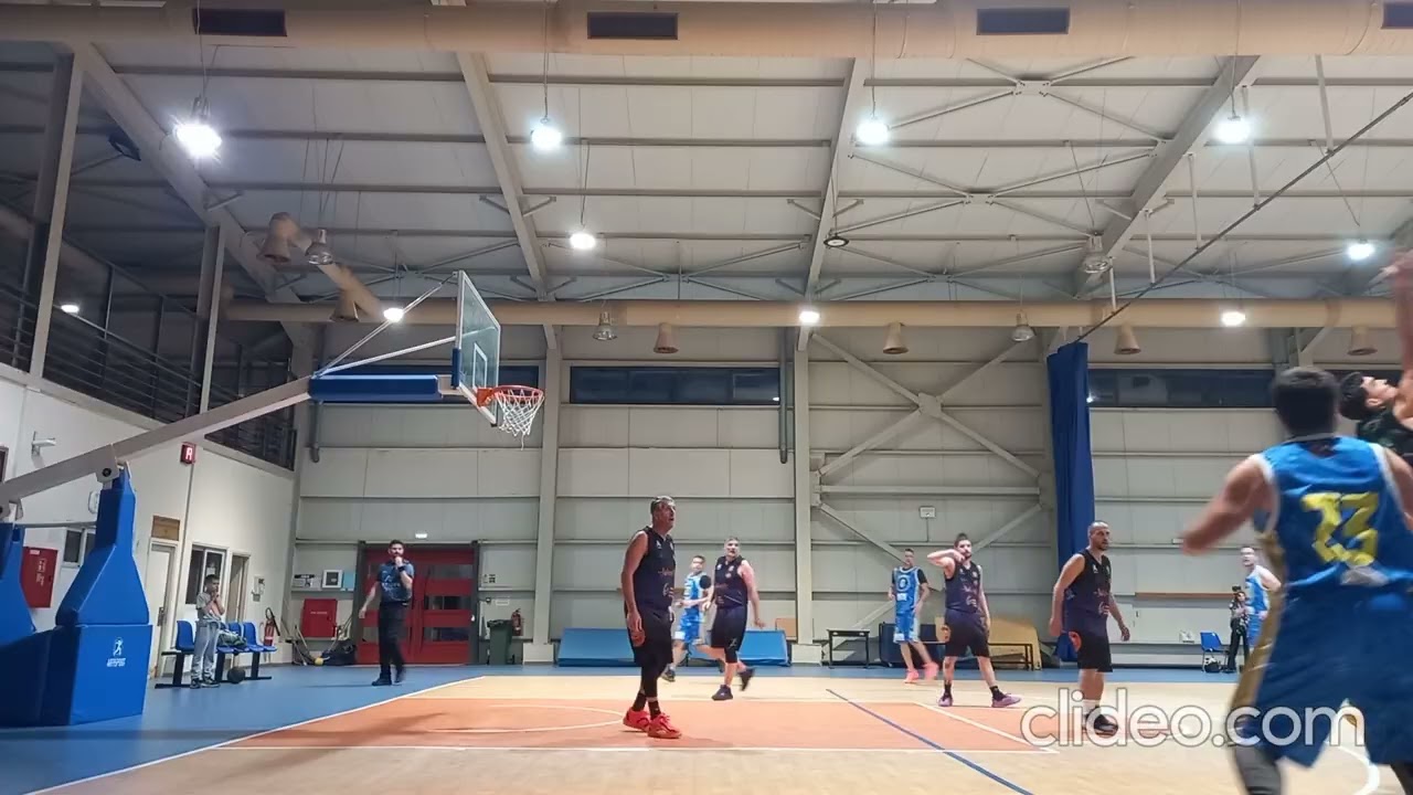 40 THUNDERS-Joker BC: 62-57