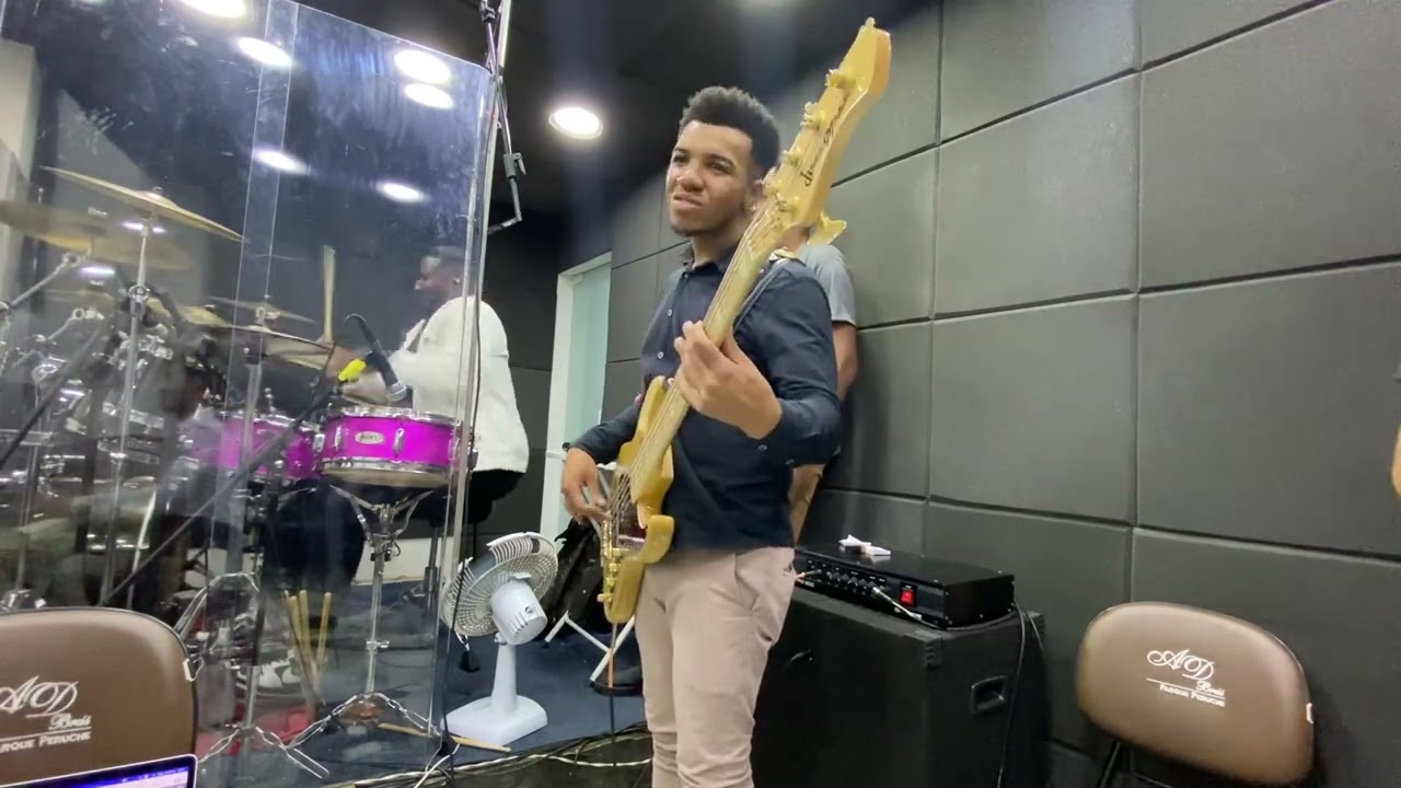 SANTO PRA SEMPRE 🔥🎸🛑 BASSCAM📸🔥🔥 culto Ad Brás Parque Peruche usem 🎧🎧