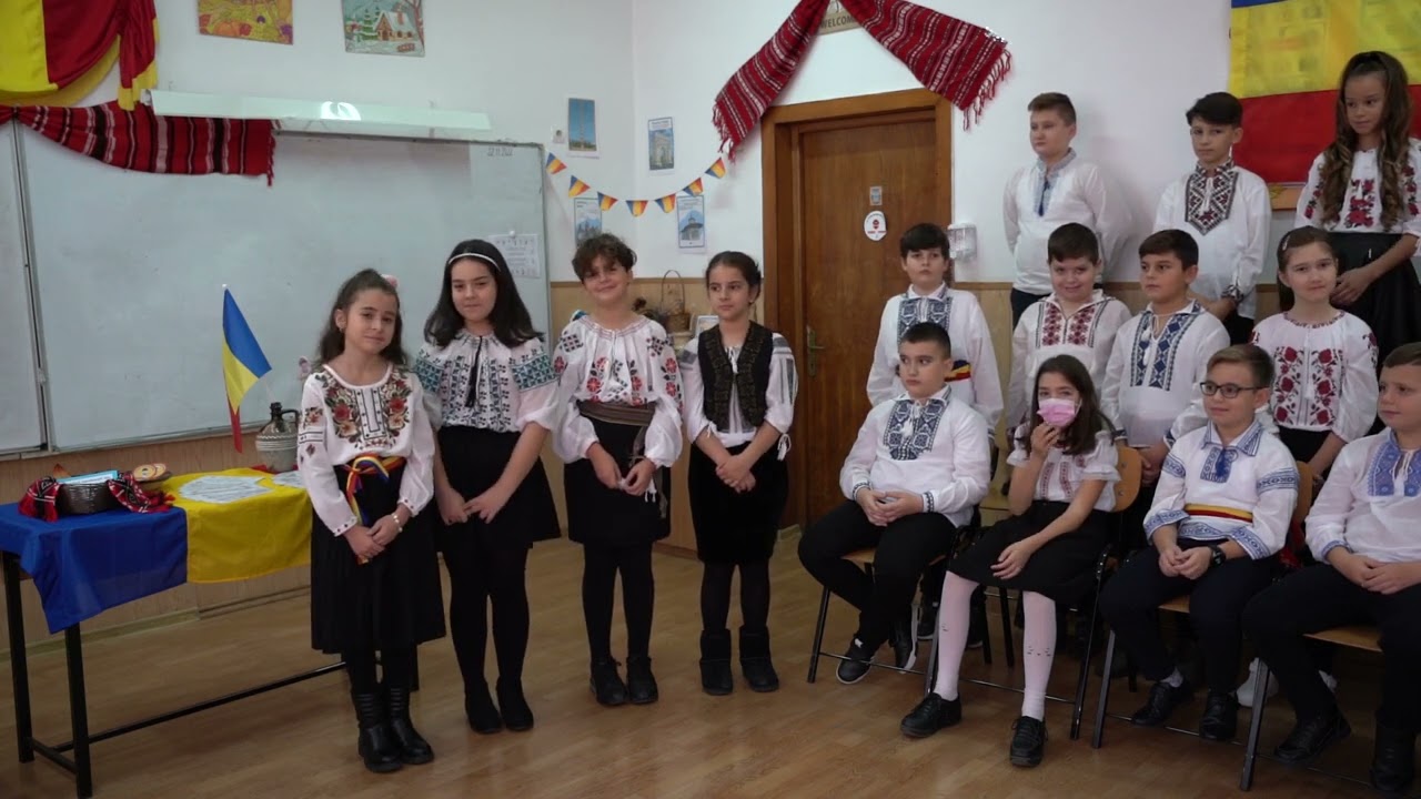 Serbare clasa a IV a C 1 Decembrie