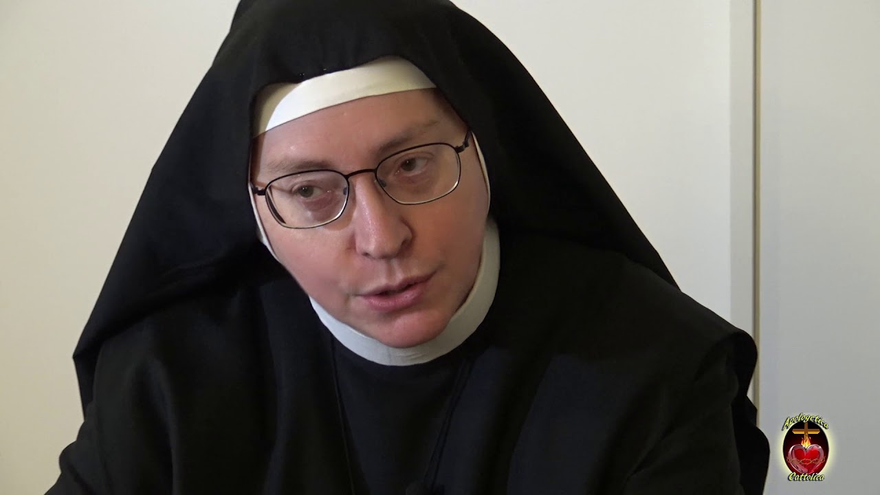 Intervista a Suor Anita, Madre superiora del Monastero Francescano di Paderno Dugnano (MI).