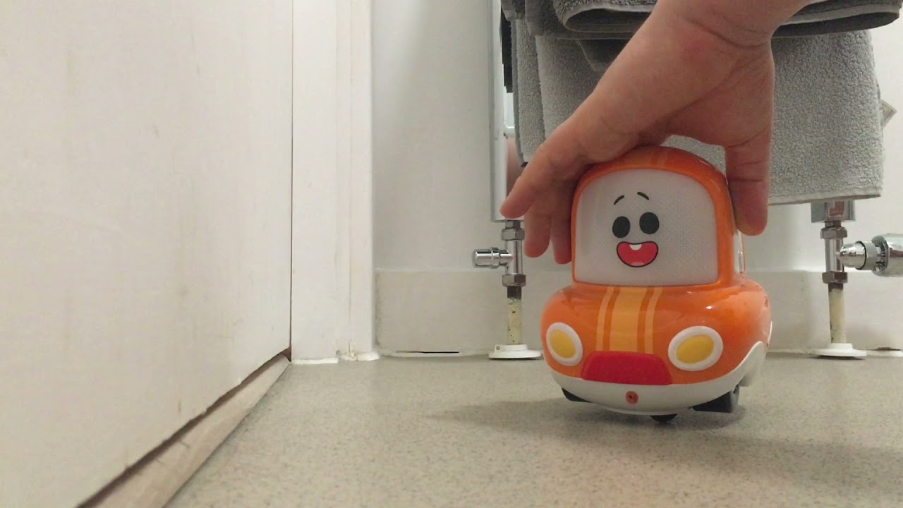 Обзор игрушки Toot-Toot Cory Carson Remote Control Cory (Рождественский выпуск)