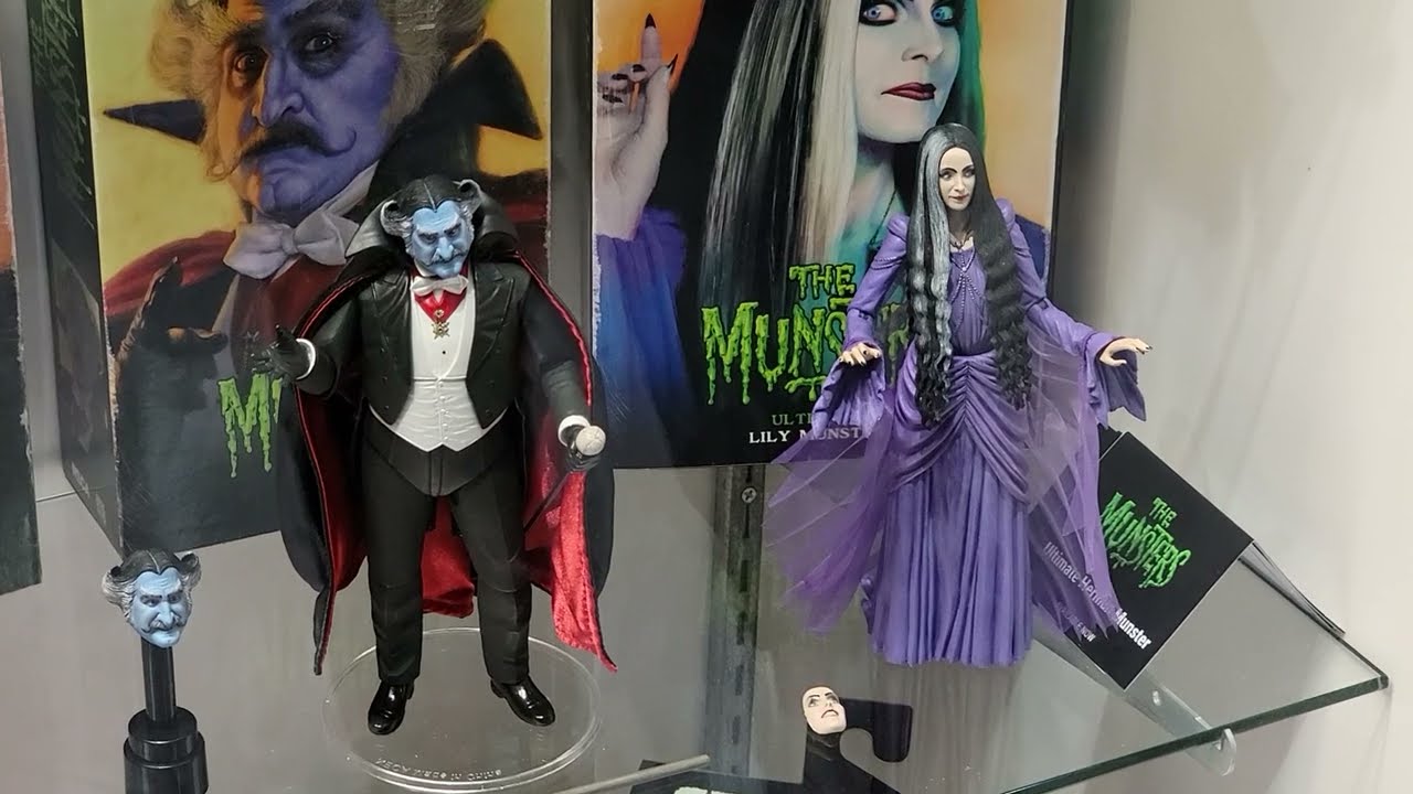 NECA Walk-Through at San Diego Comic Con 2023 Gargoyles, D&D, Gremlins, Universal Monsters, more!