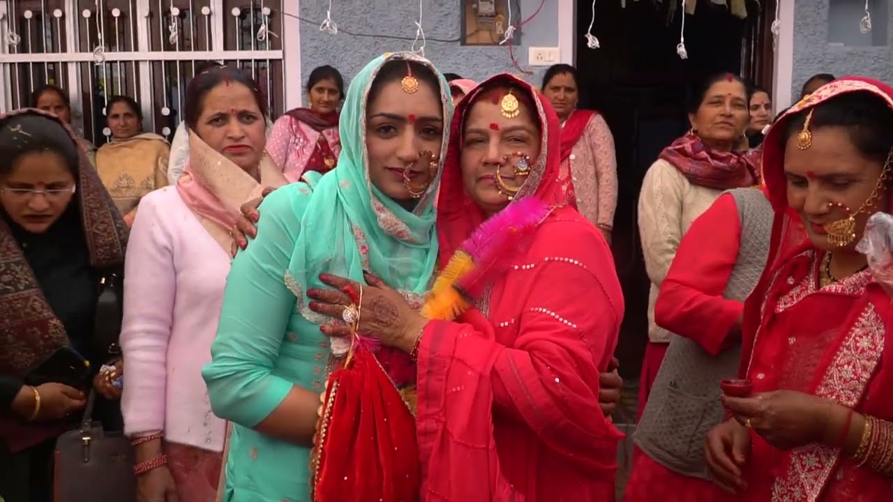 हरे हरे नींबूआ दी केडी तरसाई , इंयां मिले जियां दूधमलाई #ट्रेंडिंग गिद्दा #vairalvideo #newvideo