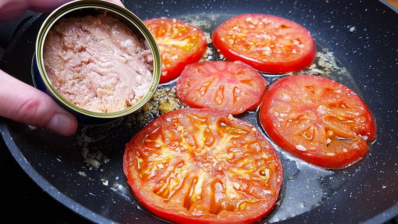 Neues Rezept f&uuml;r Eier mit Tomate und Thunfisch! Nur 10 Minuten! Ein leckeres und gesundes Fr&uuml;hst&uuml;ck!