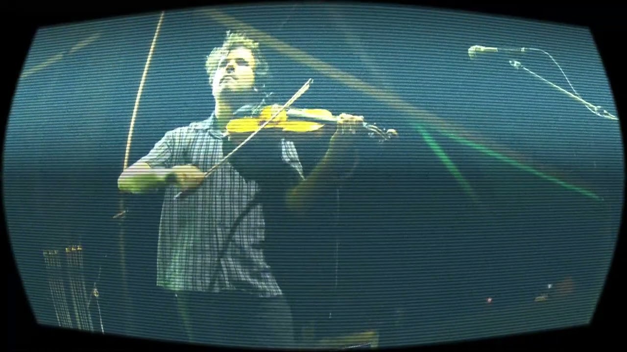 Billy Strings - Fiddlin' Around