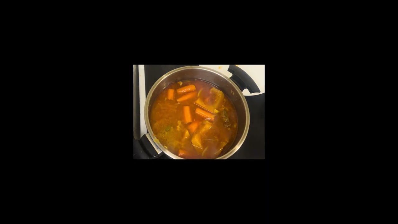 شوربا ترکاری و فطیر خانگی 