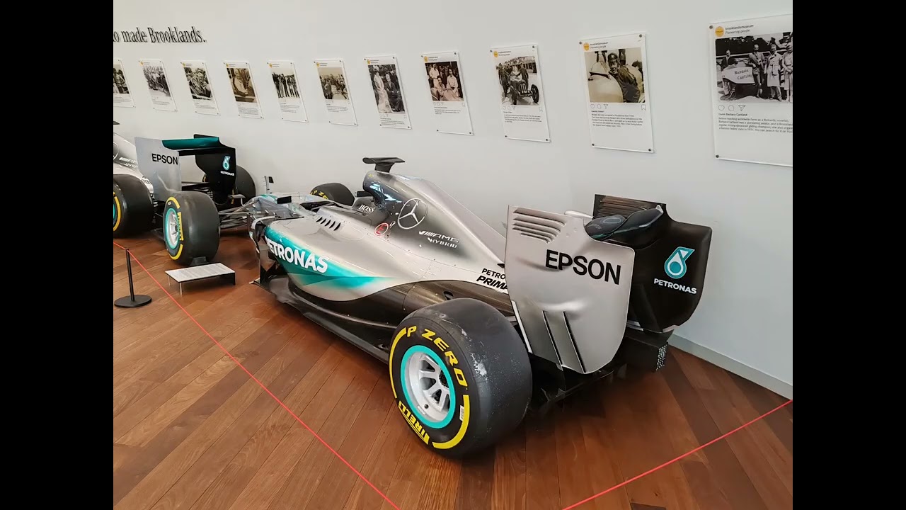 Mercedes World London