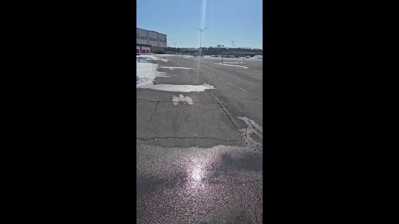 Bored Vlogging at the Beaver Kind of Mall (2026).
