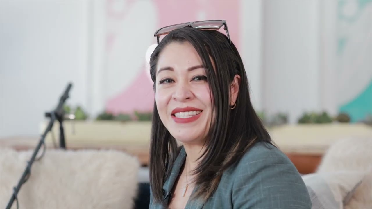 Cafecito con Lourdes: De Veterana a Agente de Bienes Raicez -  EP1