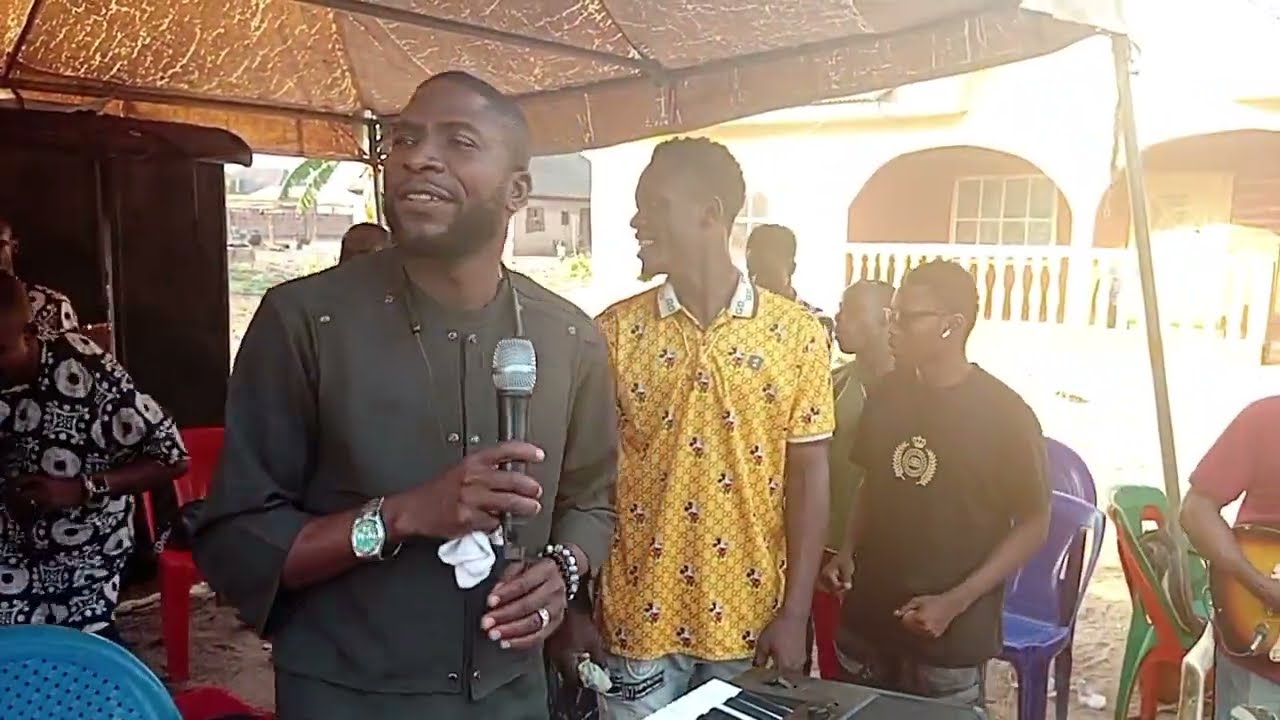 KAREEM WAZIRI ON STAGE 