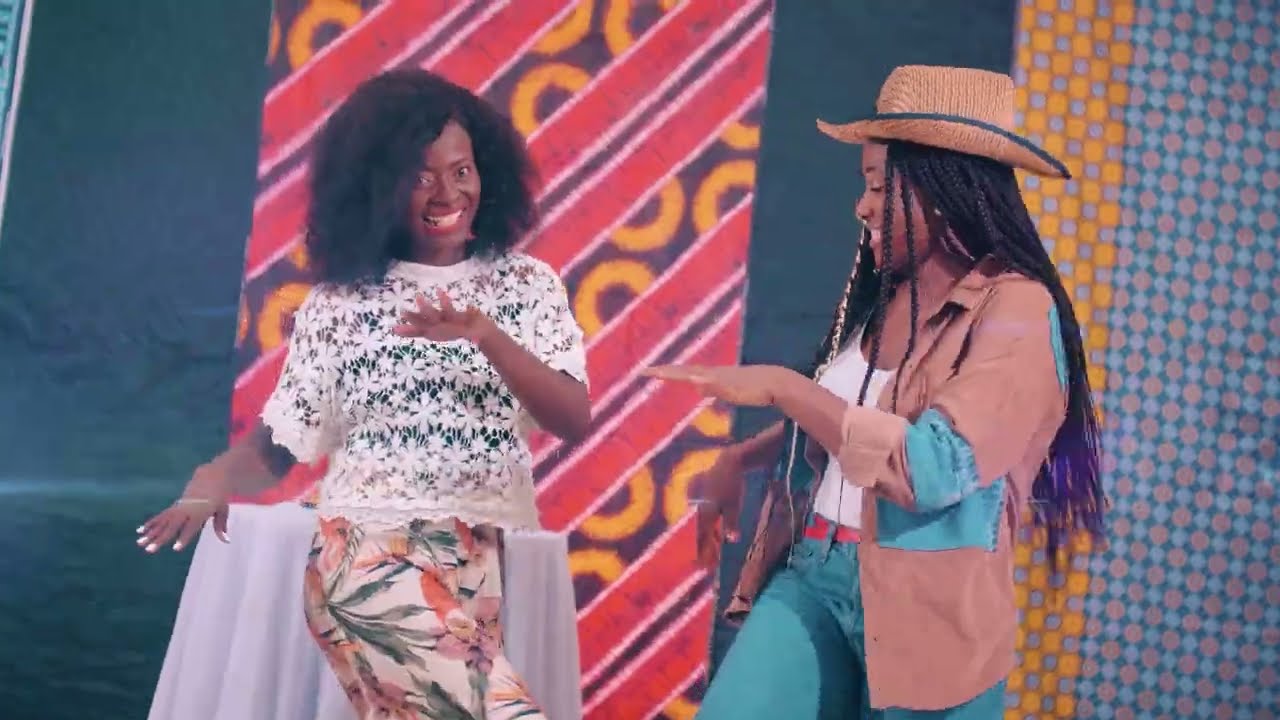 Bango Bango Clip Officiel - Elsah Meguy