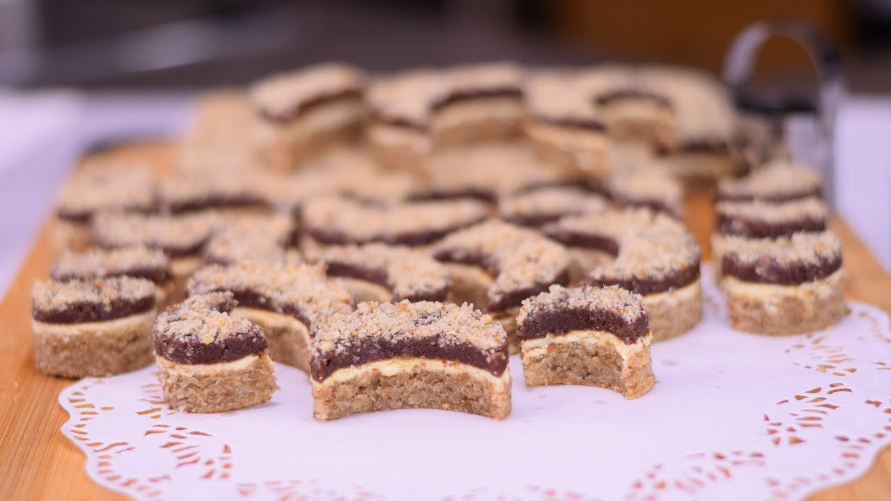 NAJLEPSI POLUMESECI SA ORASIMA I COKOLADOM - HALF MOON-REAL Mrs. CLAUS CHOCOLATE COOKIES RECIPE