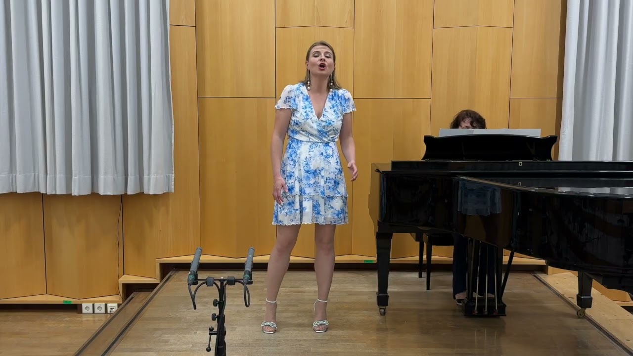 Marta Swiderska mezzo - Amour viens aider ma faiblesse
