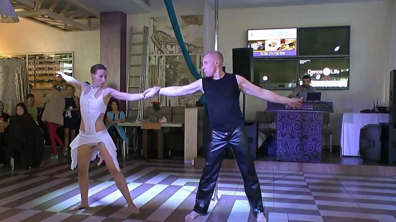 Ионин Павел и Наталья Усова - дуэт на пилоне