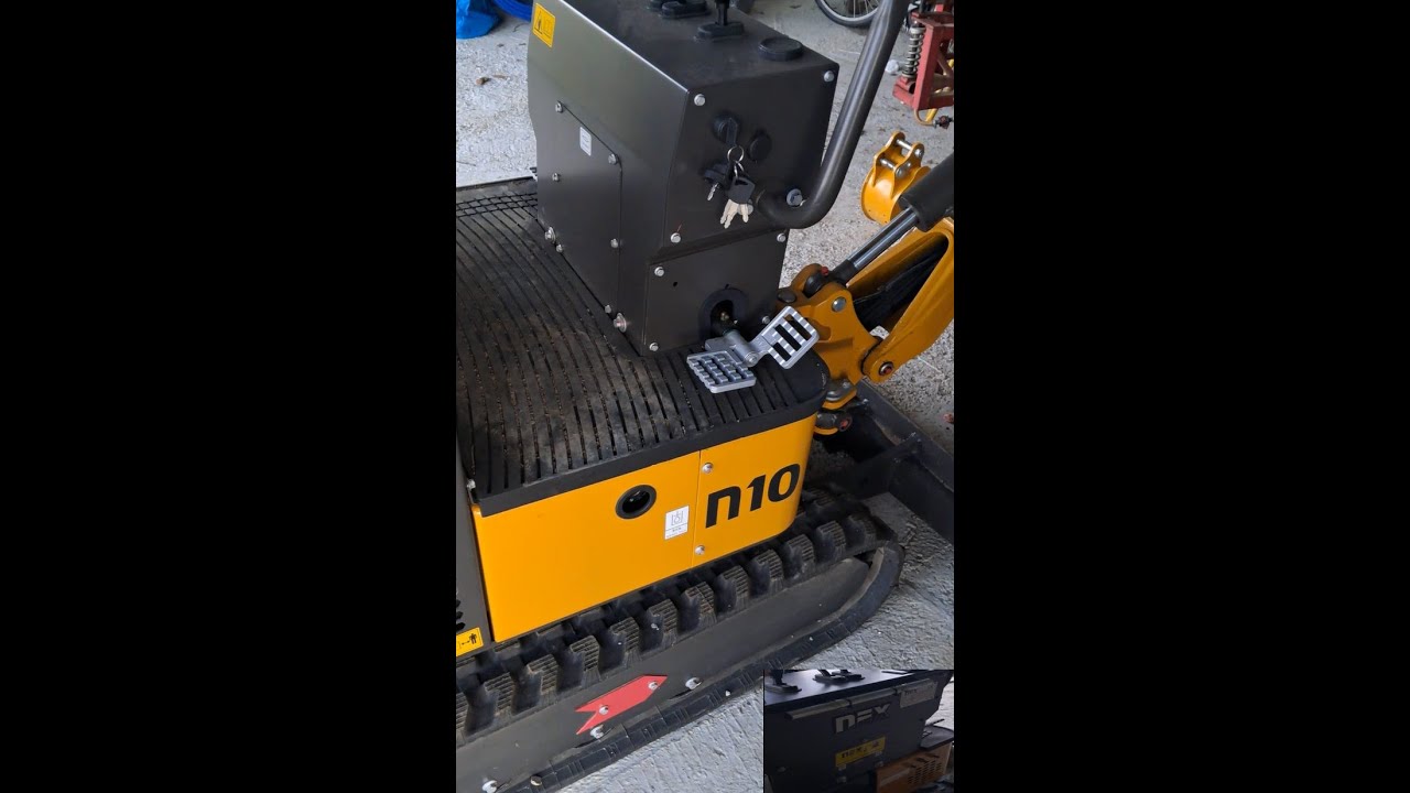 Problem z rozrusznikiem  NEX N10 B&S - mini koparka z przebiegiem 13,5mth