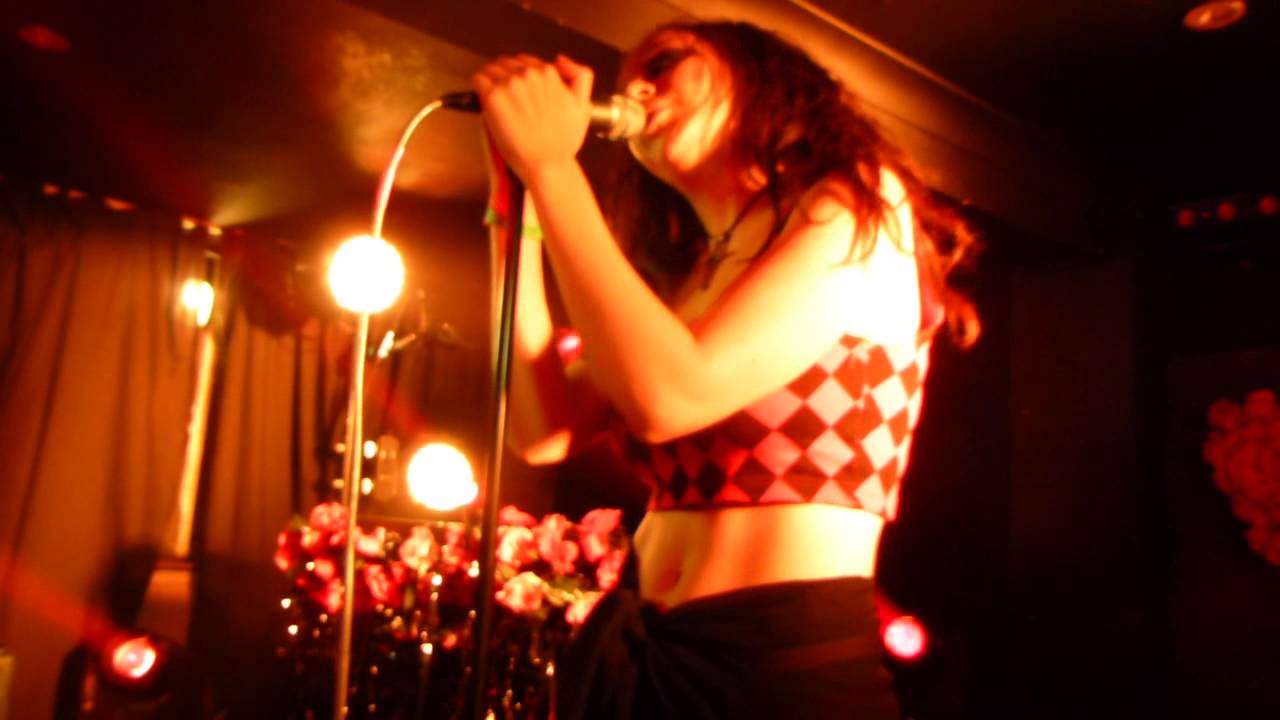 Charli XCX - Killing Moon (HD) - Sebright Arms - 22.08.12