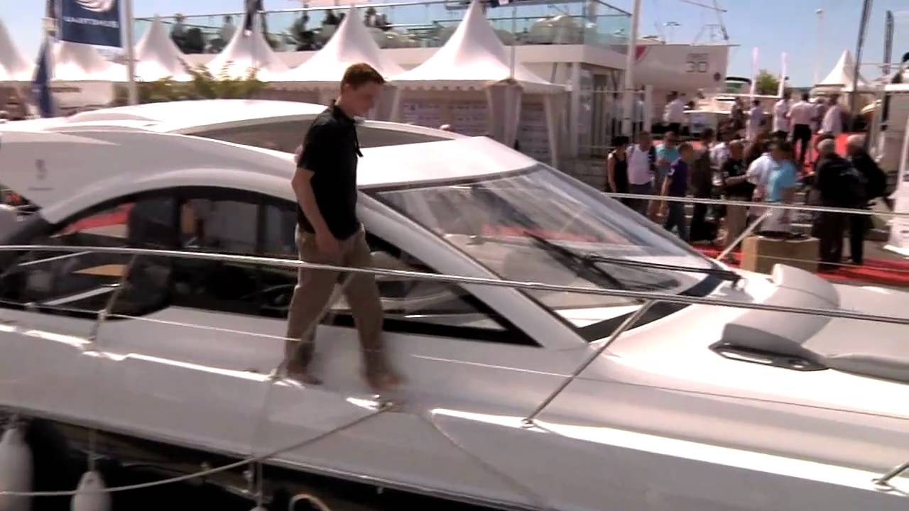 Beneteau Flyer GT 38 présentation Bateaux-essais.com