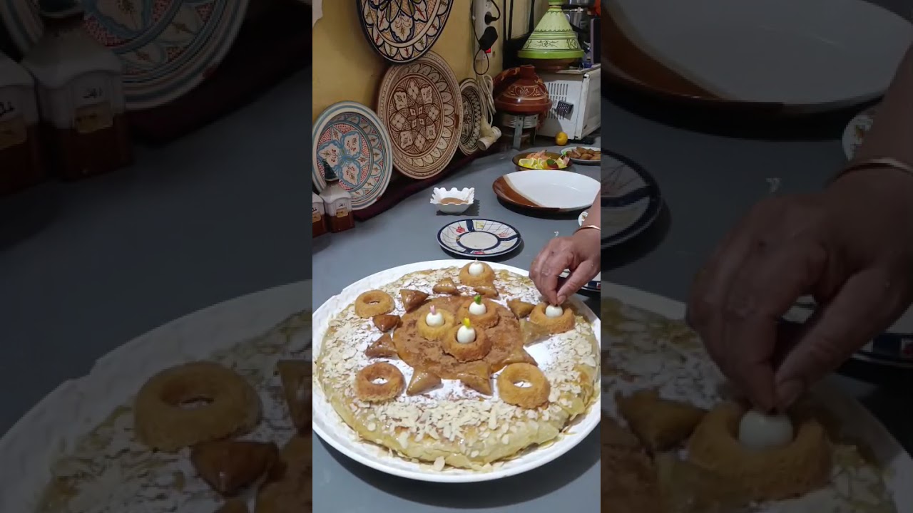 صاوبت 2 بسطيلات وحدة ديال اللوز و وحدة ديال الحوت شوفوا التقديم النهائي لهم