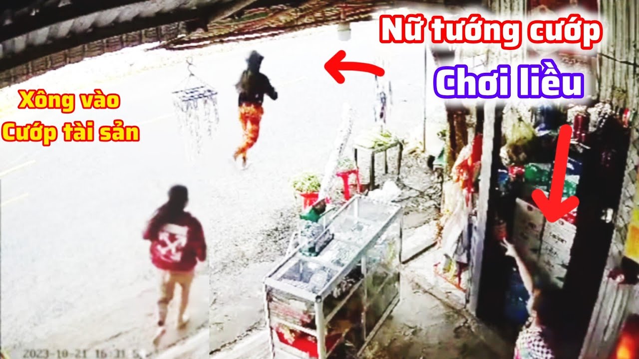 Nữ tướng cướp làm liều xông vào cướp tiền và điện thoại giữa ban ngày