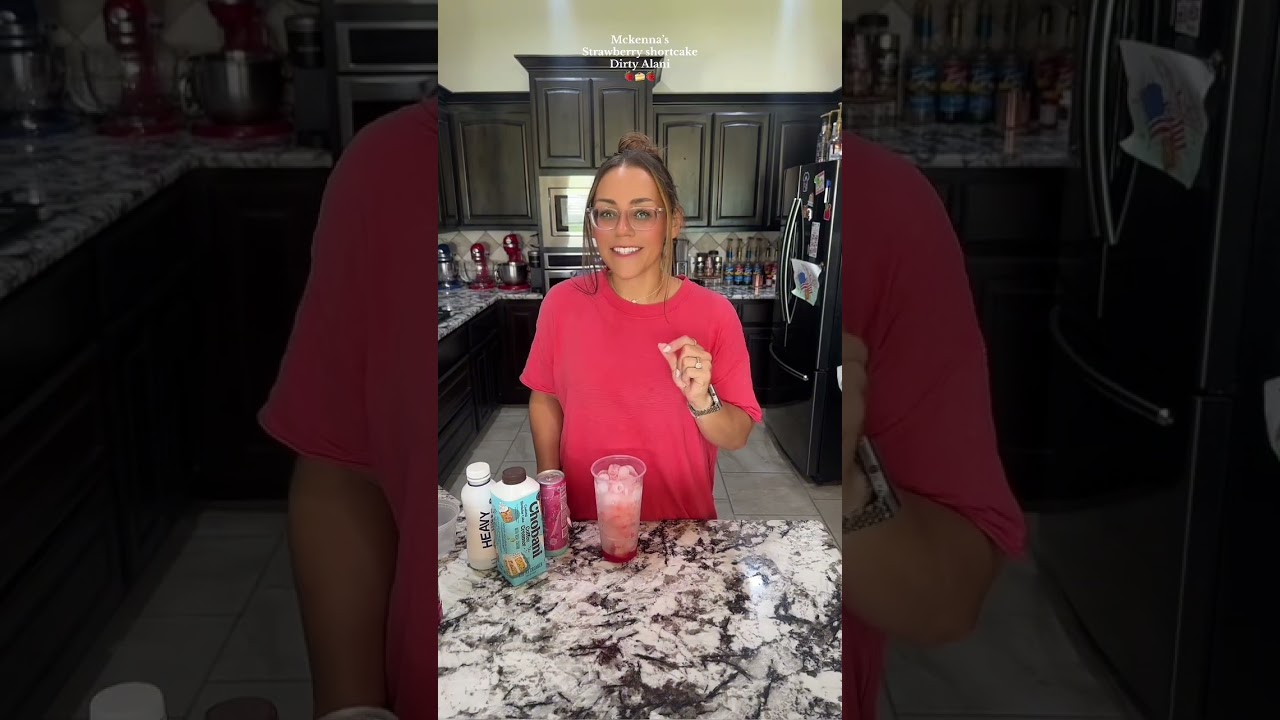 Dirty pink slush Alani 🍓#alani #drinkrecipes #drinks #coldfoam #energydrink y