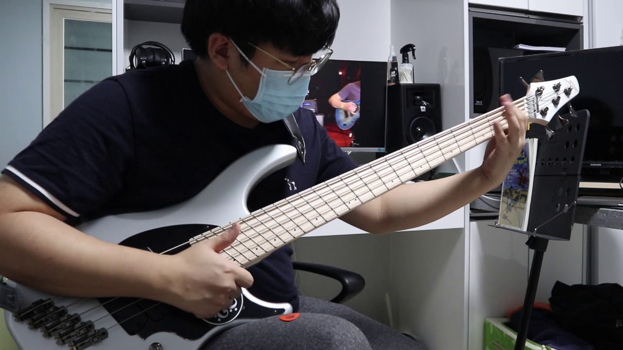Monuments  - “Origin of Escape” -Bass Playthrough (Superb Tone I swear)