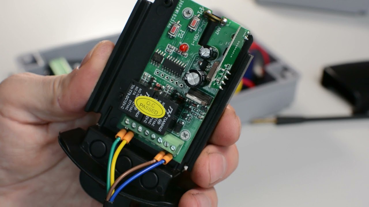 Podłączenie radioodbiornika RC-ZW do centrali bramowej ETM-DG2 - Elektrobim.pl
