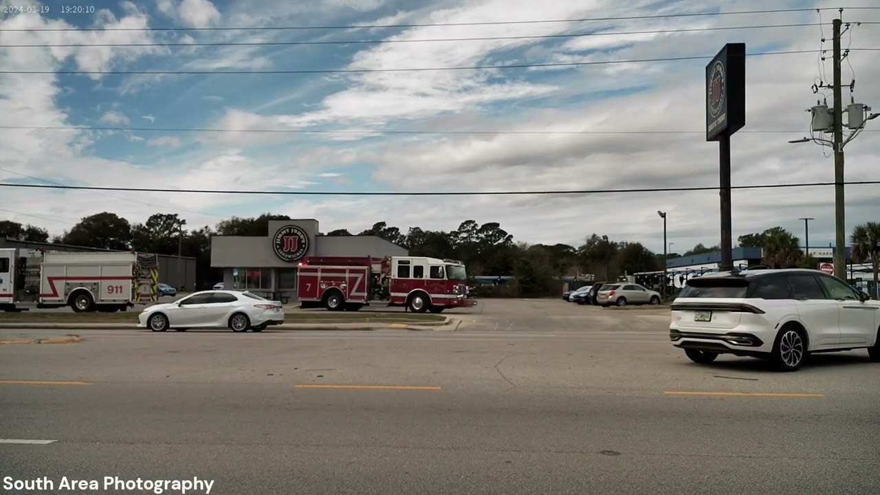 Fort Walton Beach Fire Department Responding (No sound)
