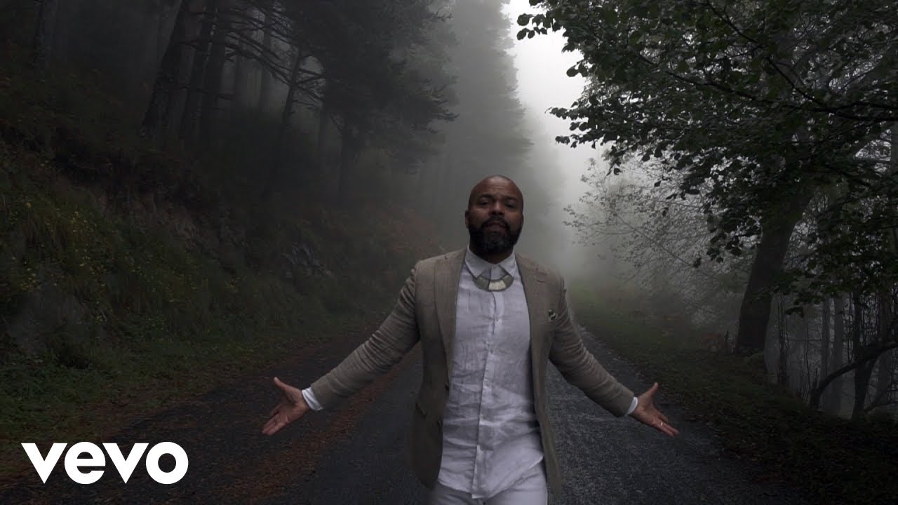 Myles Sanko - Rainbow in Your Cloud