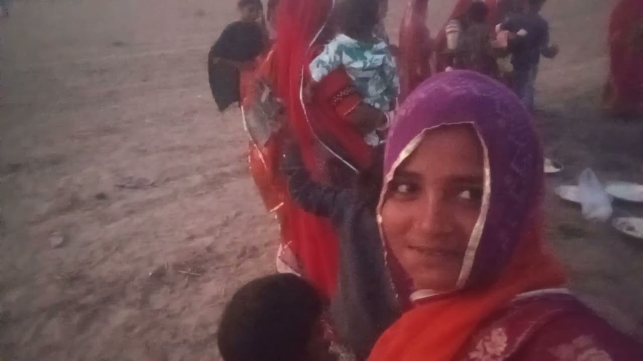 होलिका माता को भोग लगाने के लिए आए 🙏