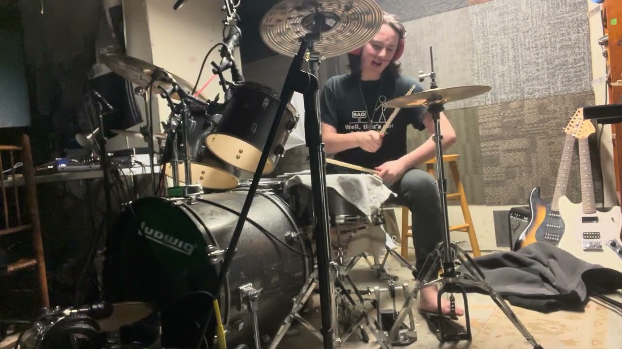 Punk rock jam with Blackening’s bass player!!