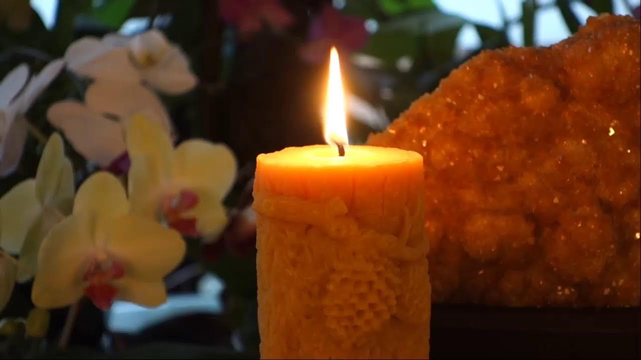 Chanting OM by Vidura Barrios & Inner Splendor Meditation Music