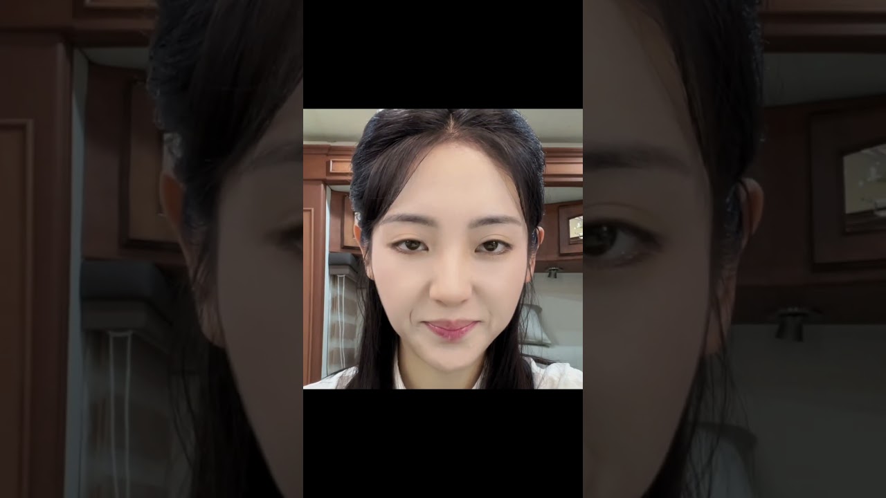 🤣Funny face change, do you think it looks like it? #FairXing #邢菲 #BurningFlames #烈焰 #iQIYIMalaysia