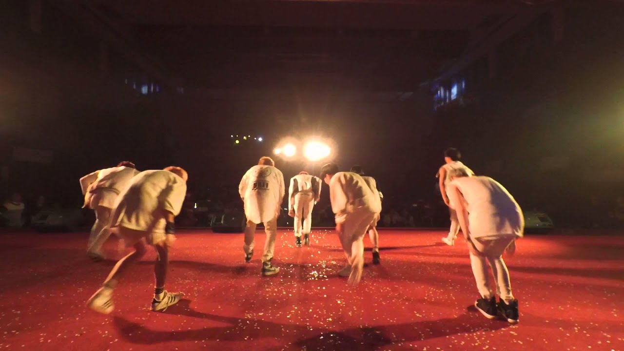 Defvalen - Man in love, Mansae, Like ooh aah - behind version