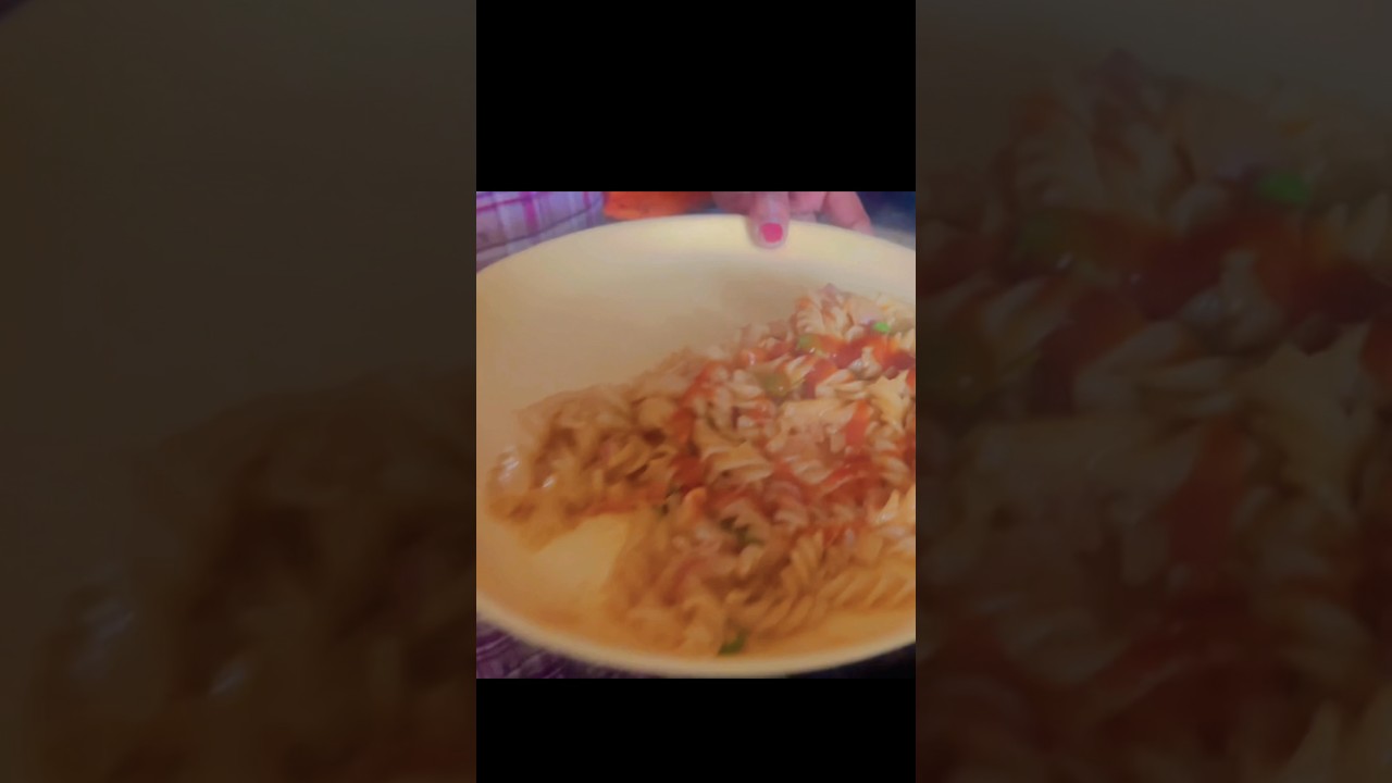 Pasta 😋#trending #viralshort #youtubeshorts #shortsviral #like #share #cooking #children #enjoy