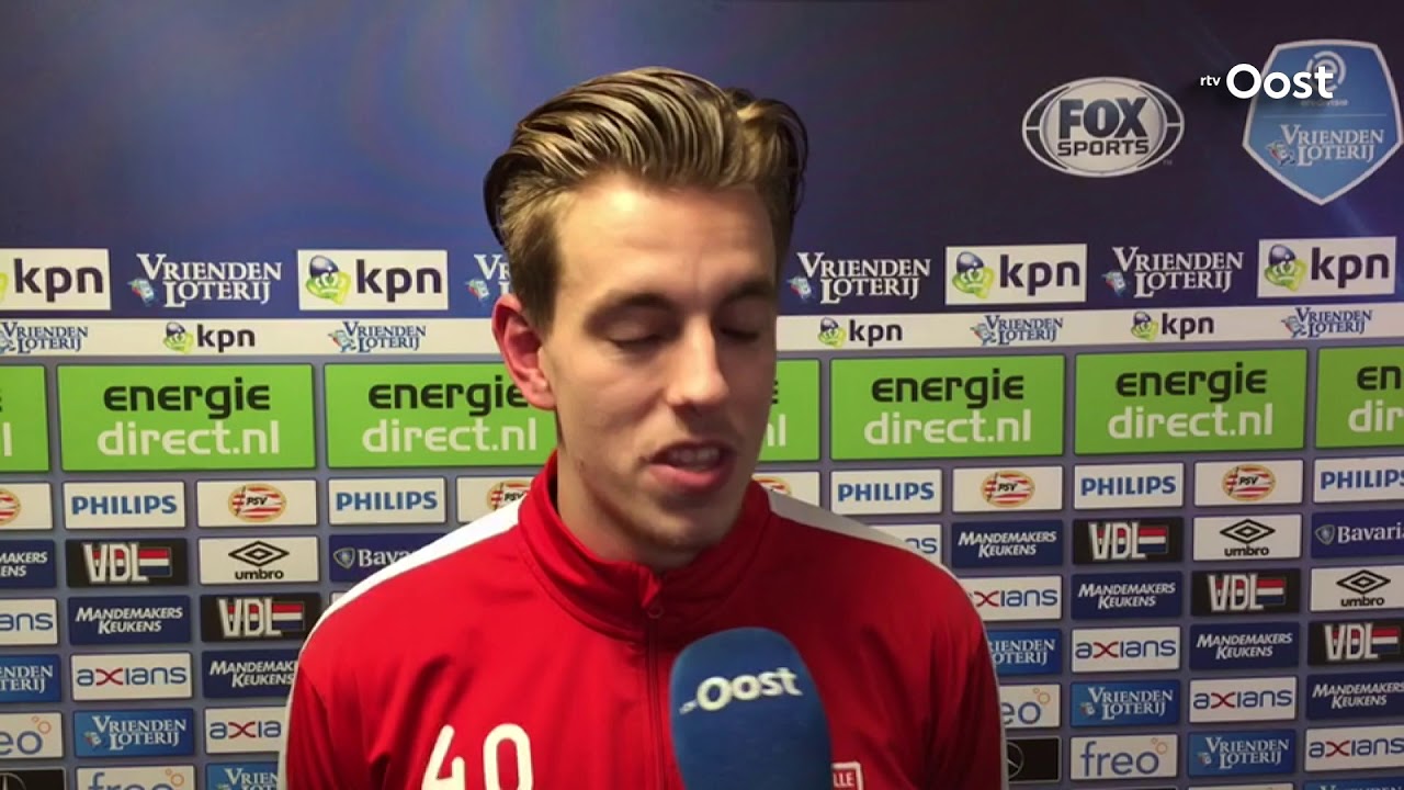 Rode kaart Van der Hart leidt forse nederlaag PEC Zwolle bij PSV in