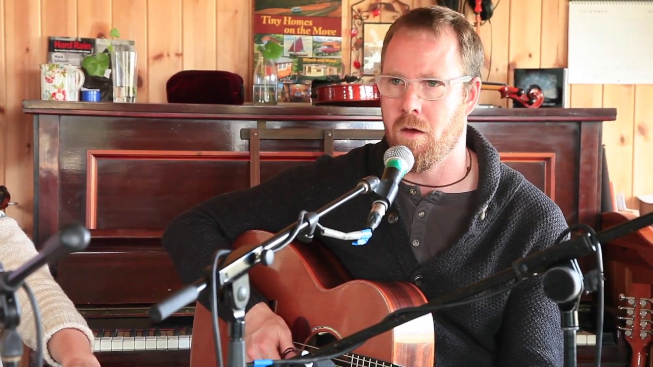 The Cabin Sessions - Salt House - Lay your Dark Low