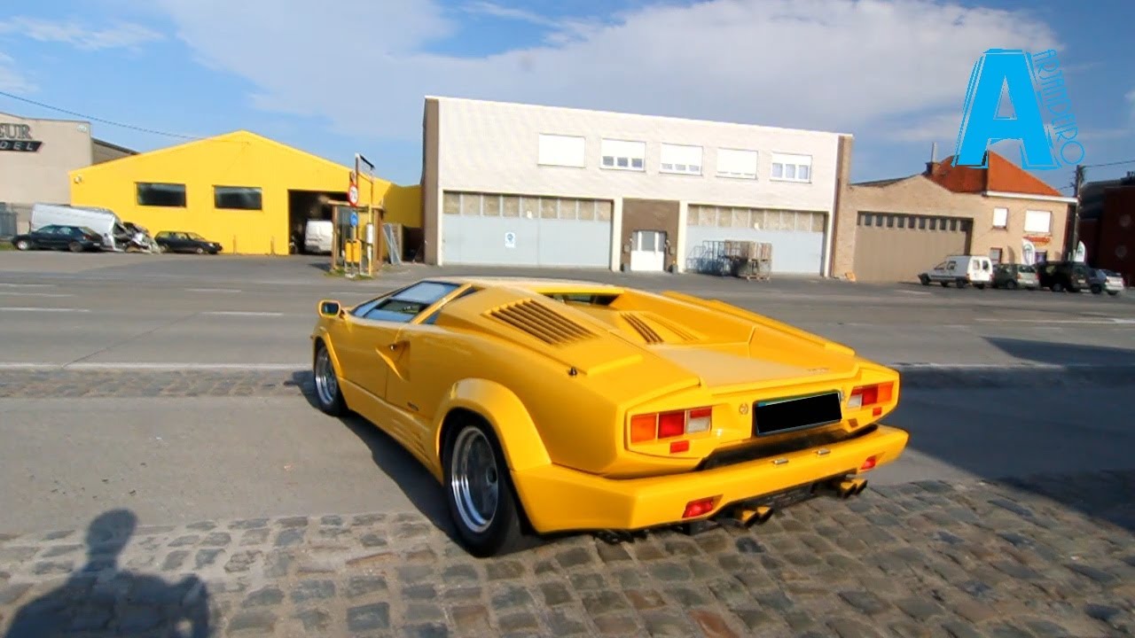 Lovely Sound: Lamborghini Countach LOUD acceleration