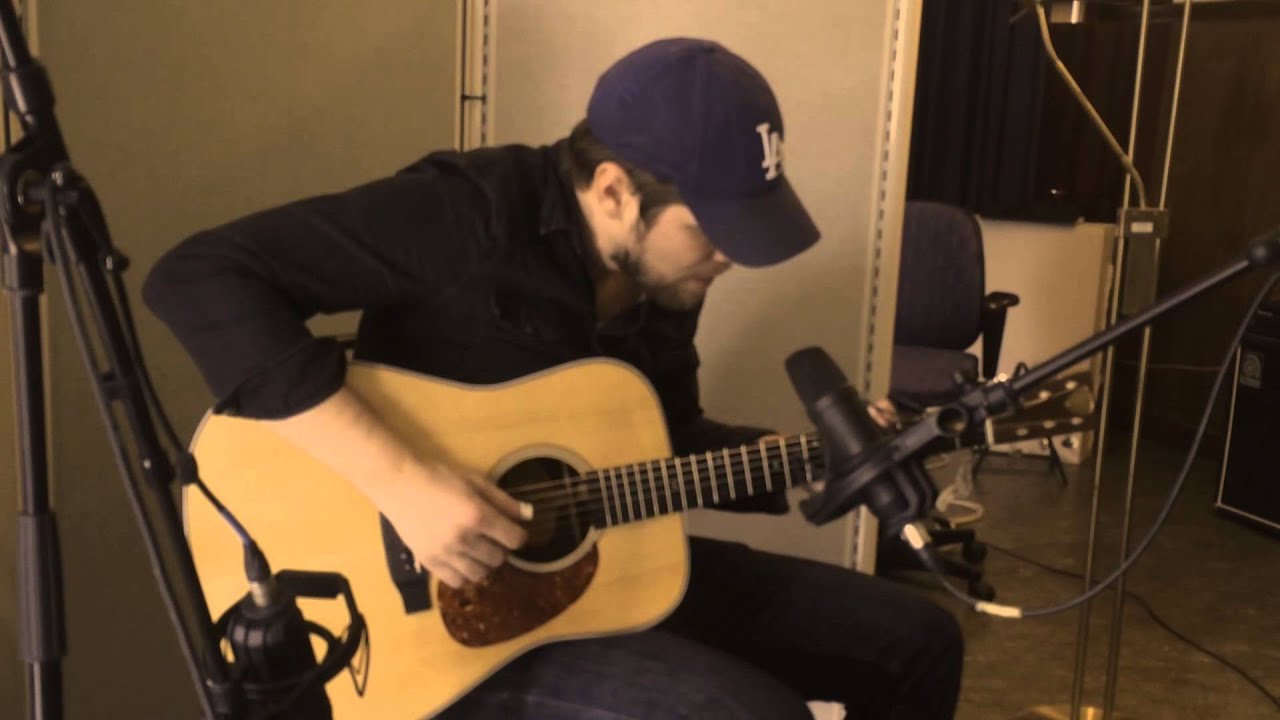 Emil Ernebro plays Vendel Guitar