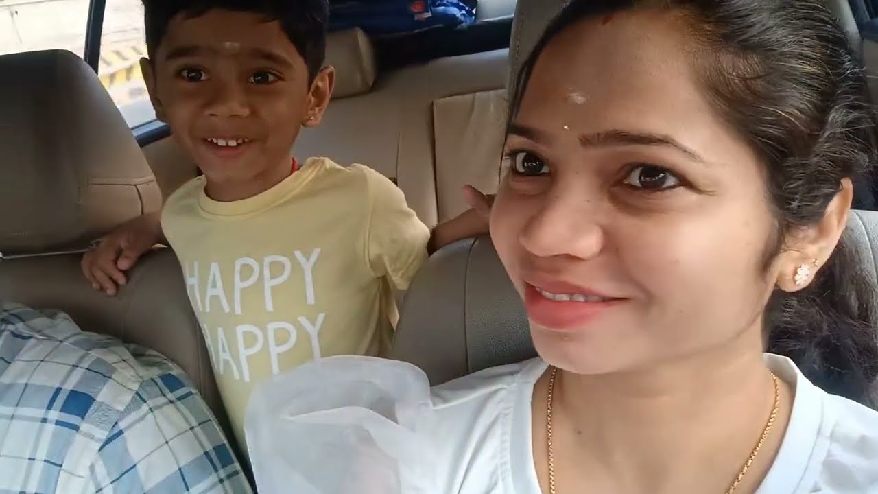 ట్రిప్ లో ఇలా అవుతుంది అనుకోలేదు🫢 Hyd to Vizag by 🚗 #teluguvlogs #roadtrip #roadblock 