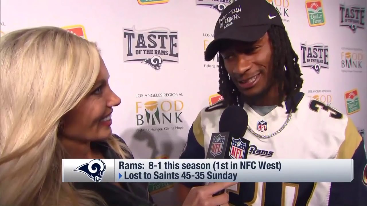 Todd Gurley on one up Michael Thomas' cell phone celebration