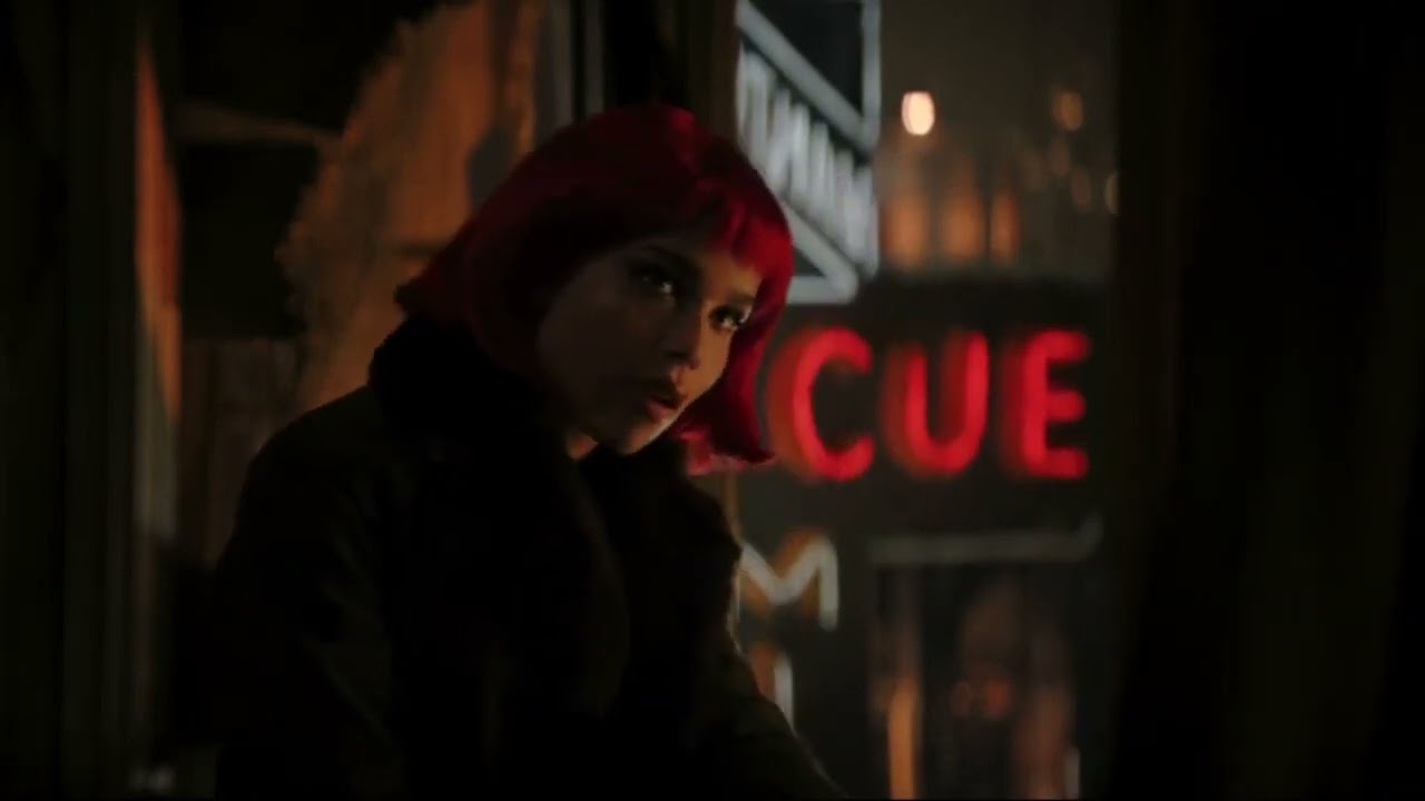 The Batman (2022) Scene: Batman checks on Selina's eyes