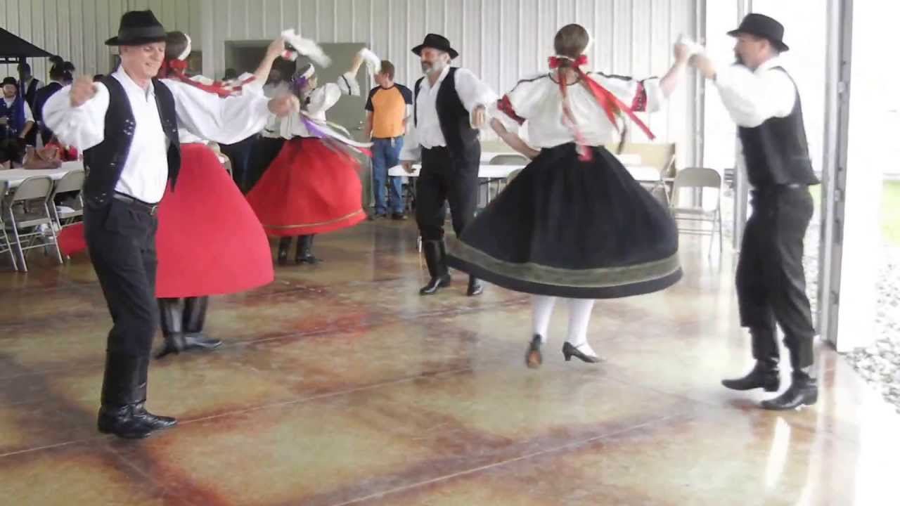 Millner Heritage Winery, Videki Hungarian Dancers, 2013