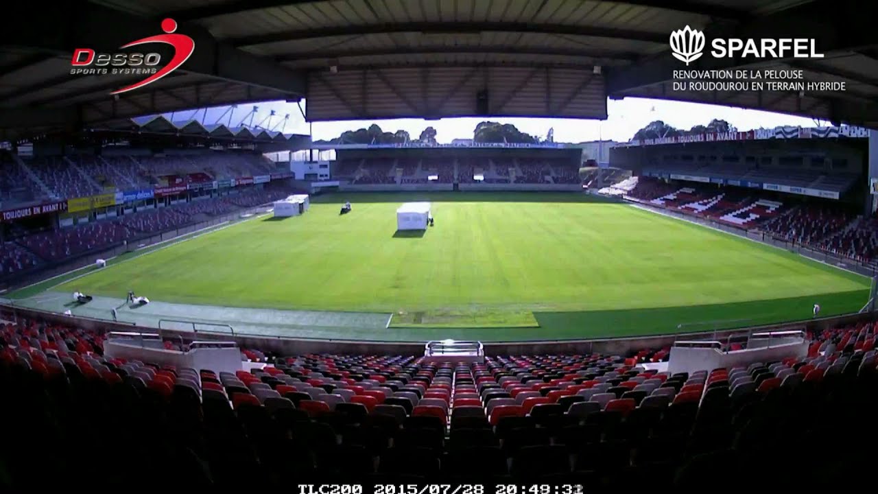 SPARFEL - RENOVATION DE LA PELOUSE DU ROUDOUROU EN TERRAIN HYBRIDE