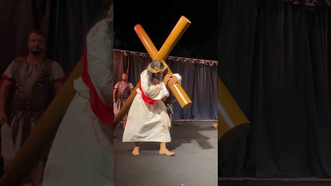 Teatro paix&atilde;o de Cristo #paz #reflex&atilde;o #deustemumapalavrapravoce #nortedeminas