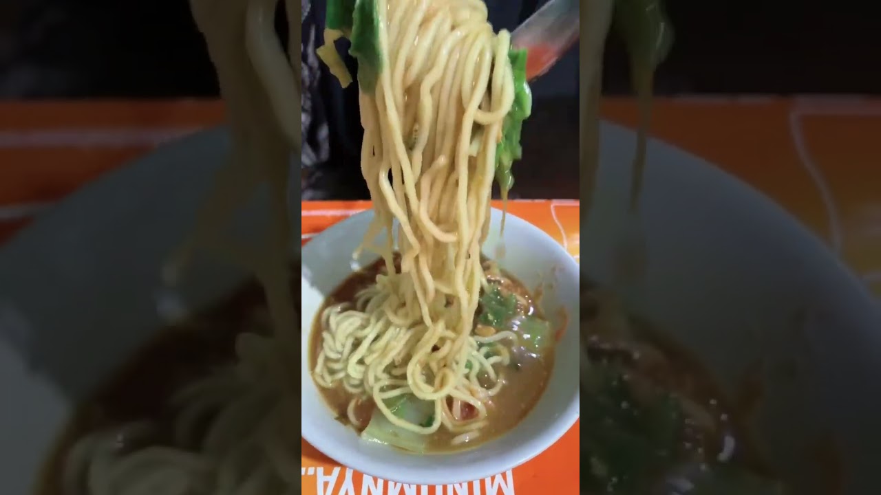 Ke alun alun sekalian cari makan