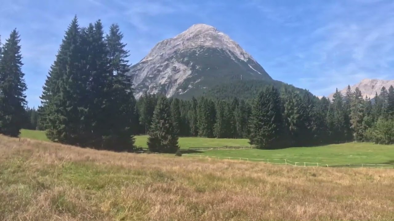 Von Mittenwald durchs Leutaschtal zur Muckenmoosalm