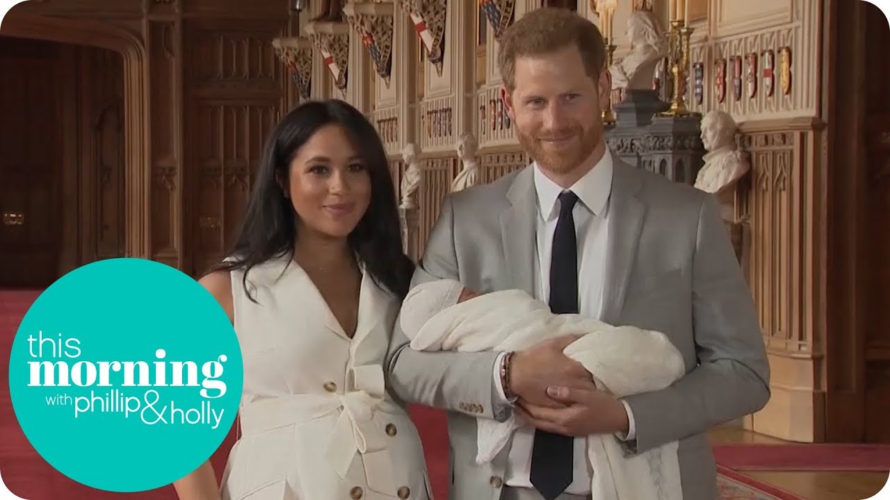 Phillip & Holly React to First Glimpse of Royal Baby | This Morning
