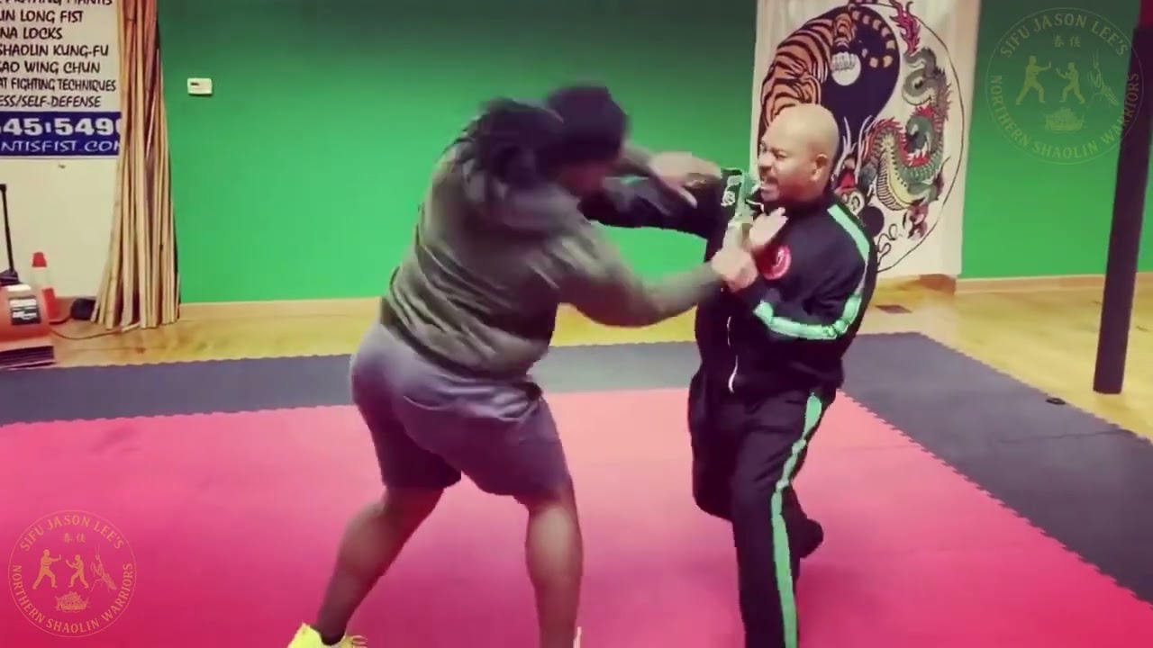 Black Mantis Kung Fu vs Chicago Street Fighter & Grappler | Shifu Lee Lera ➡️Sifu Jason Lee