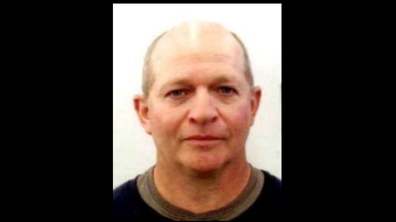 Famous sex offender snapped on rare outing.